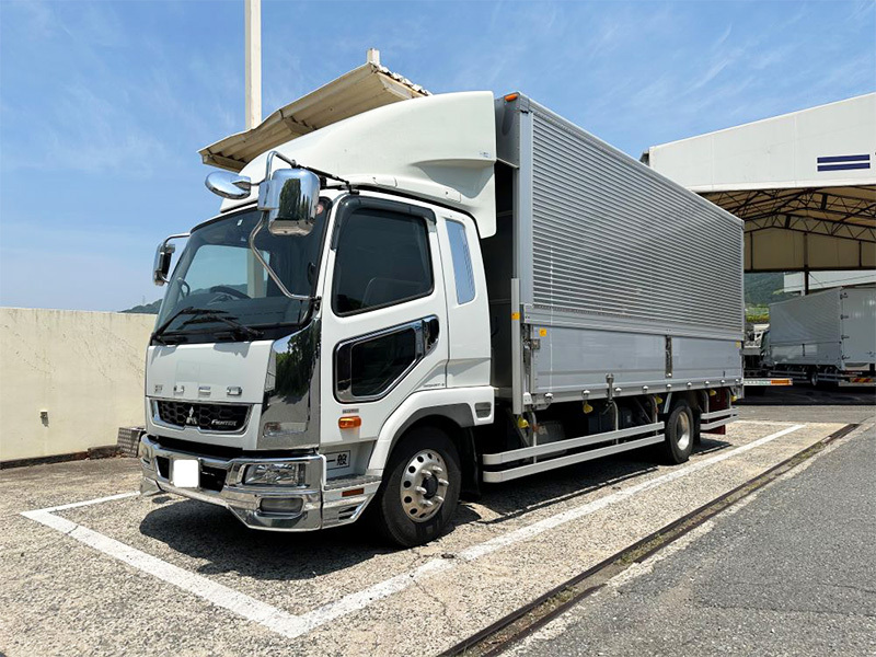 照会番号：M-003（Y-2719）三菱　アルミウイング車　2KG-FK64F　R01.06