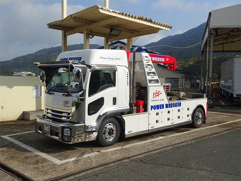 いすゞ4tレッカー