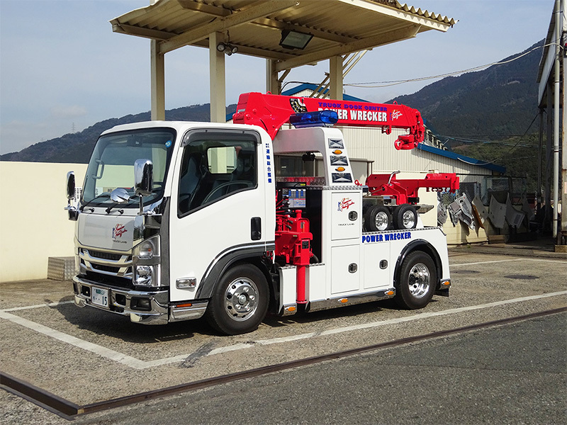 いすゞ　2tレッカー