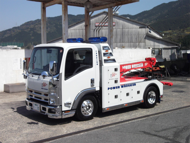 いすゞ　2tレッカー