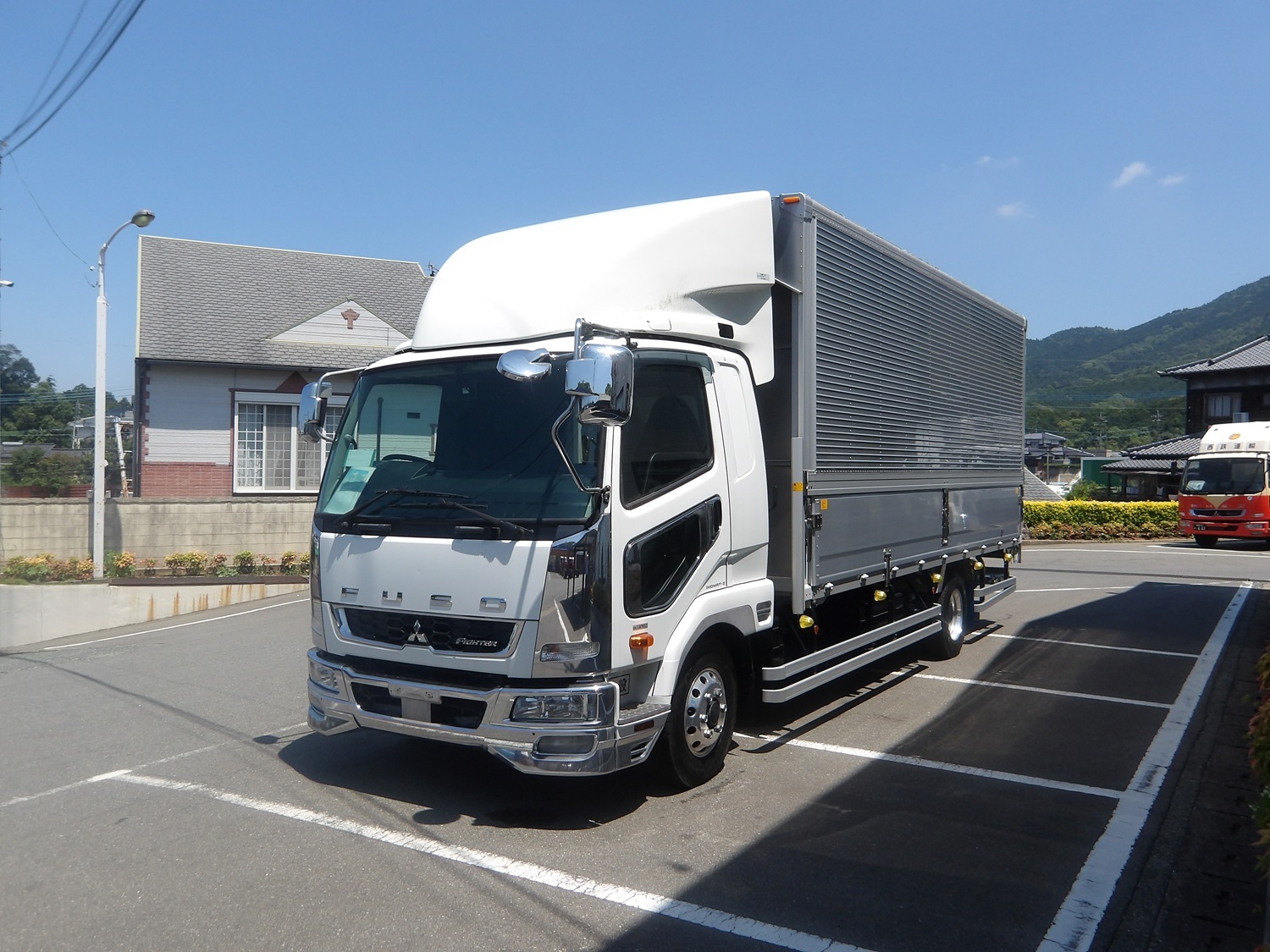 照会番号：M-003（Y-2719）三菱　アルミウイング車　2KG-FK64F　R01.06